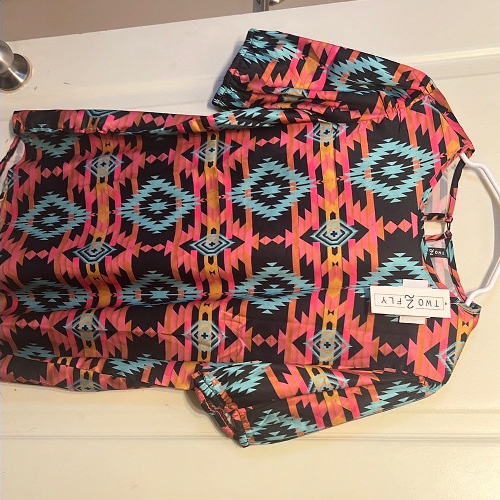 Women's Geometric Print Blouse - Black and Pink